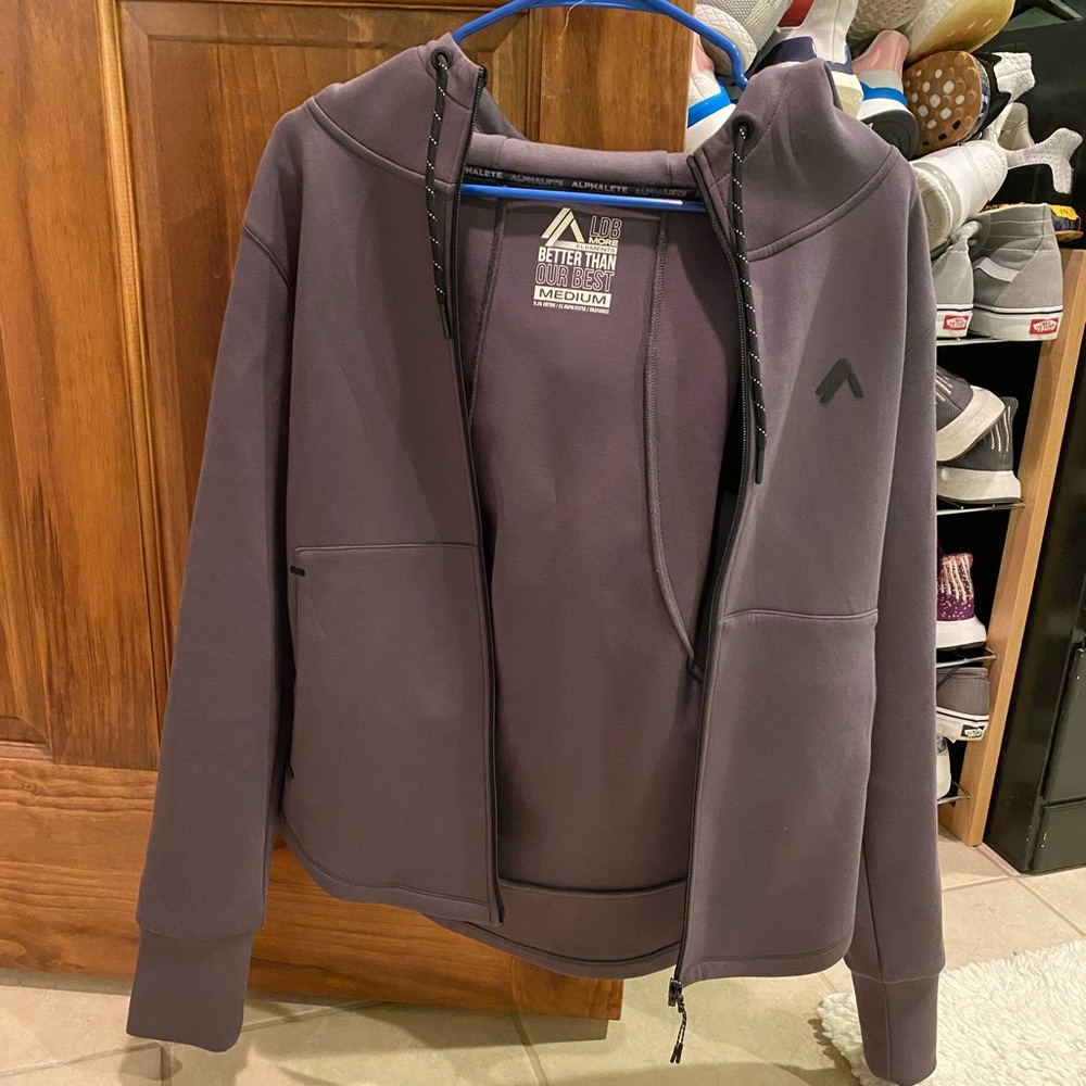Full zip Alphalete hoodie/jacket
